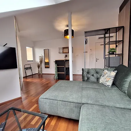 Traismauer Apartment *